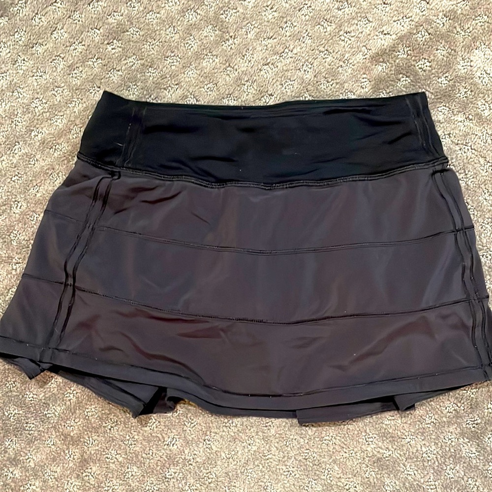 Black Lululemon tennis skirt with pleated back 2